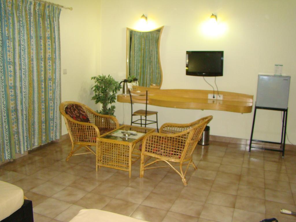 Tom'S Hotel Bangalore Eksteriør billede