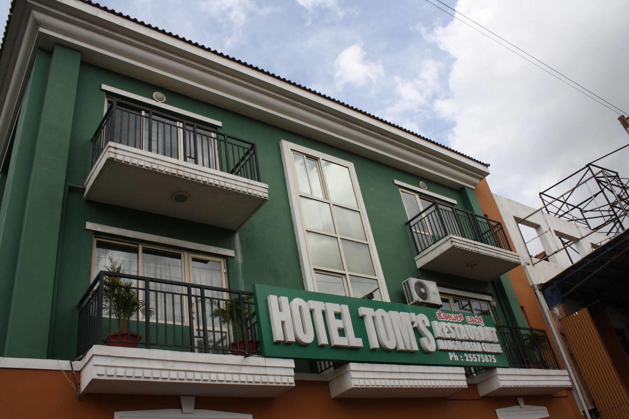 Tom'S Hotel Bangalore Eksteriør billede