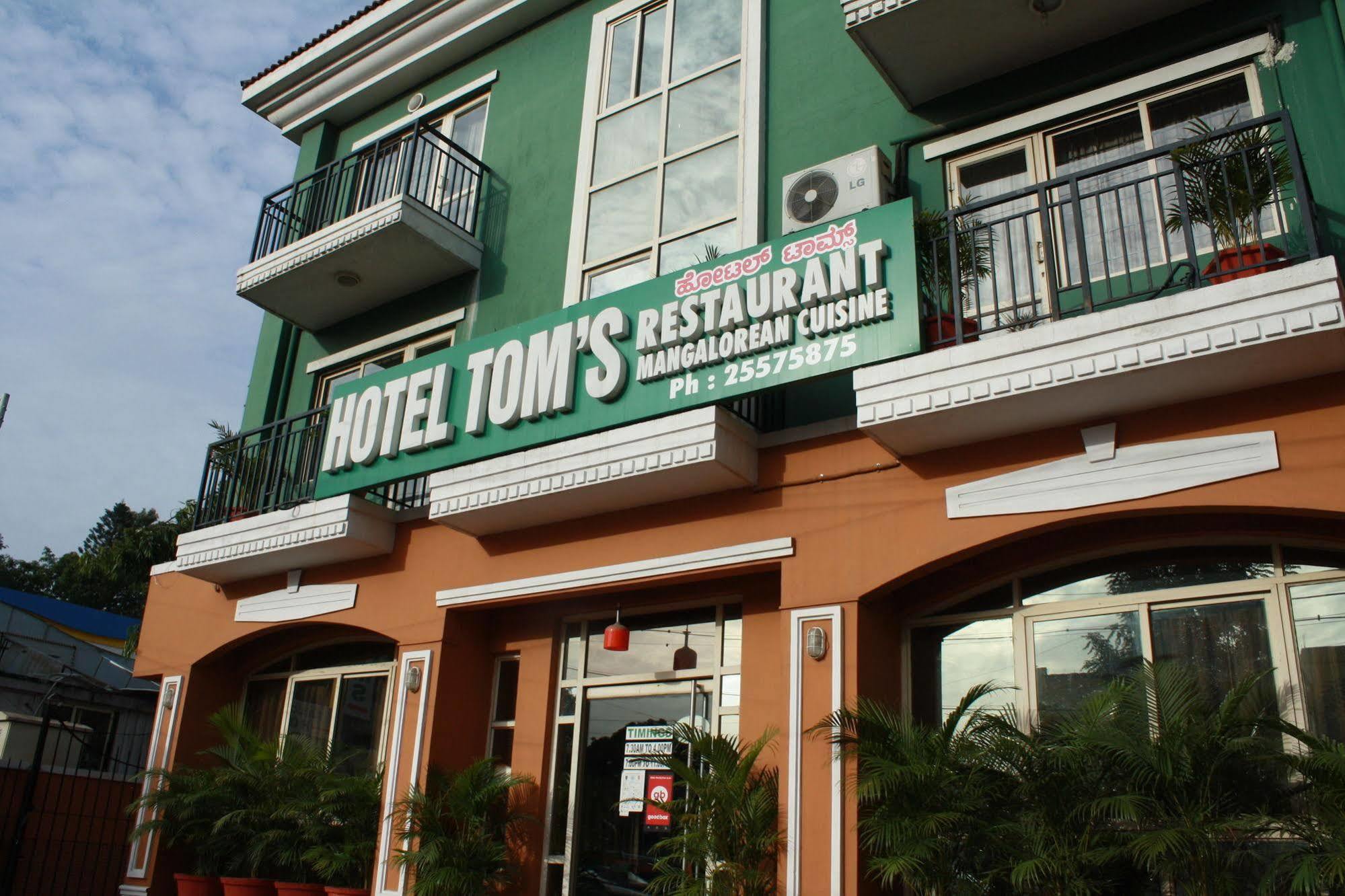 Tom'S Hotel Bangalore Eksteriør billede